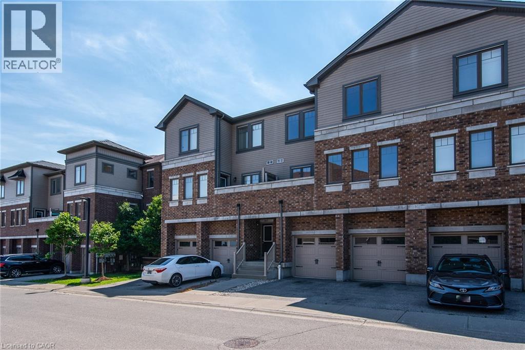 70 WILLOWRUN Drive UnitNo. H3, Kitchener