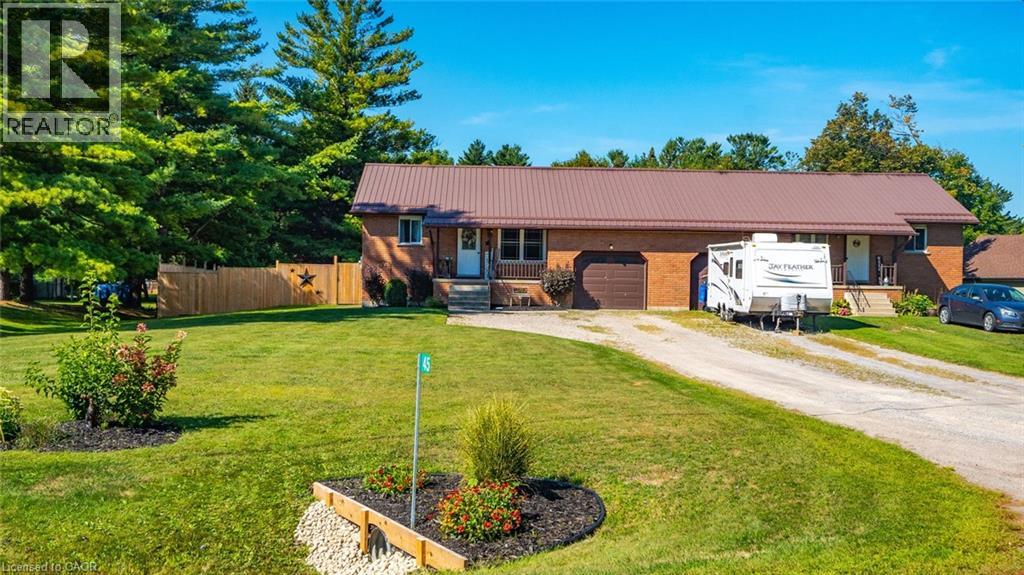 45 WILLOW Drive, Delhi