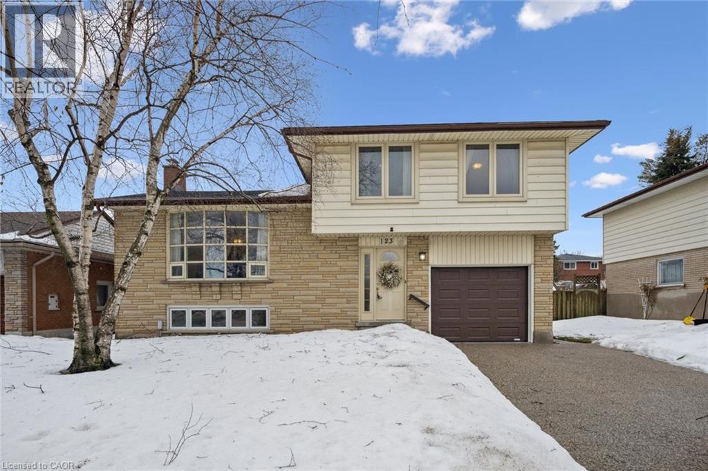 123 LORRAINE Avenue, Kitchener