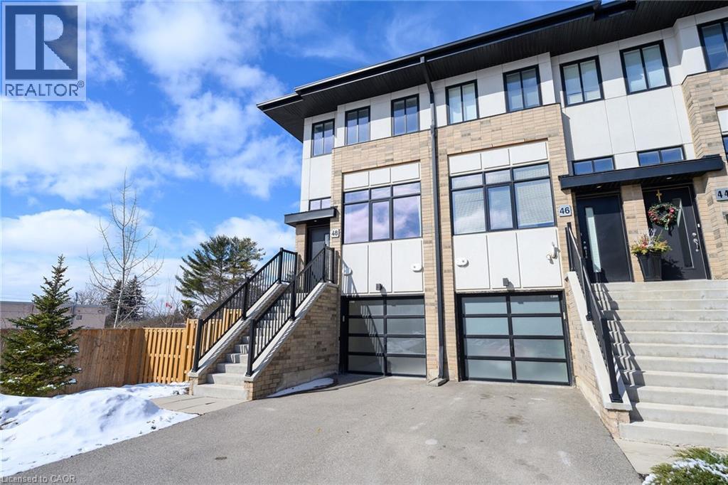 48 MARKLE Crescent, Ancaster