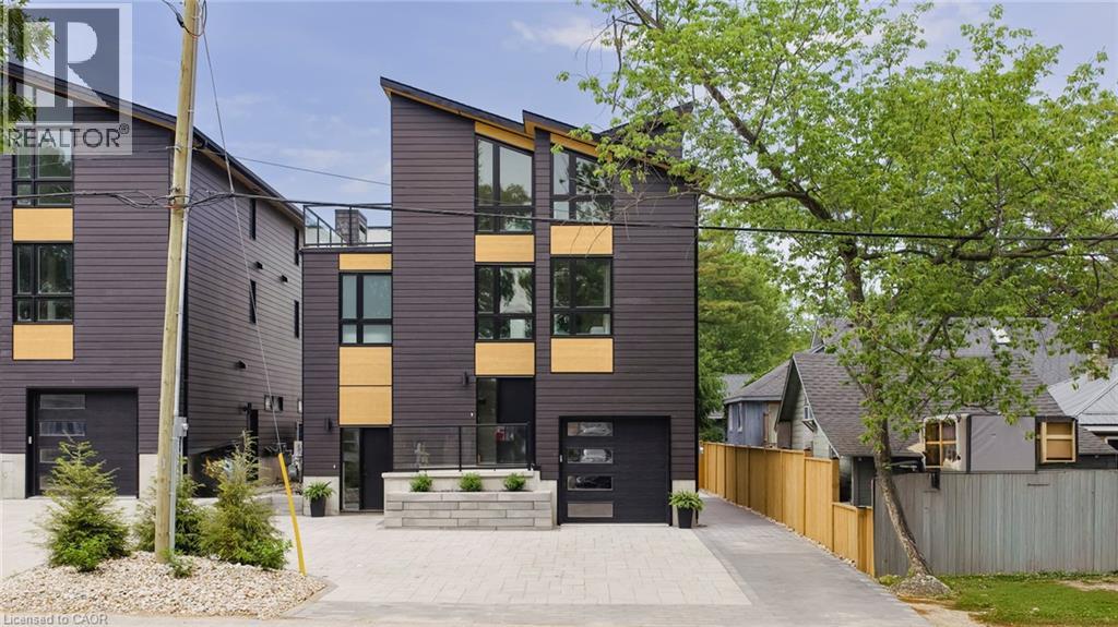 55 CENTRE Street, Grand Bend