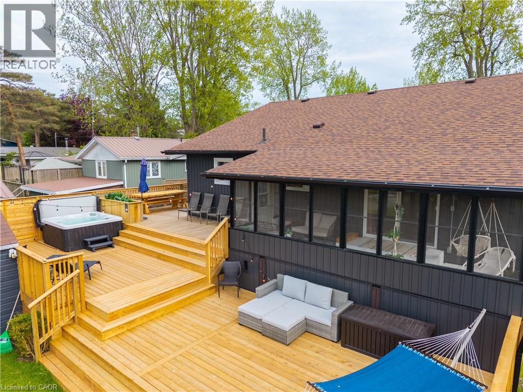 144 WOODSTOCK Avenue, Long Point