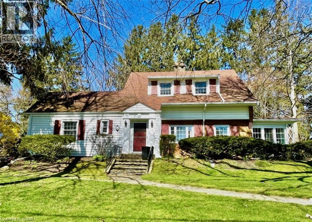 312 NELSON Street W, Port Dover