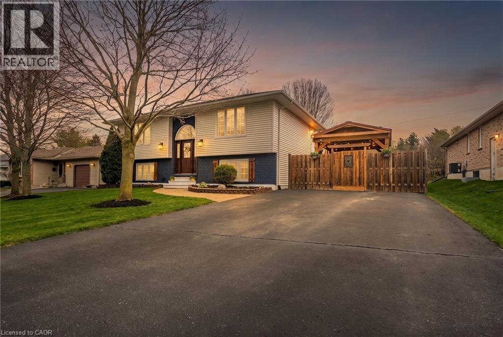 22 LORRAINE Avenue, Tillsonburg