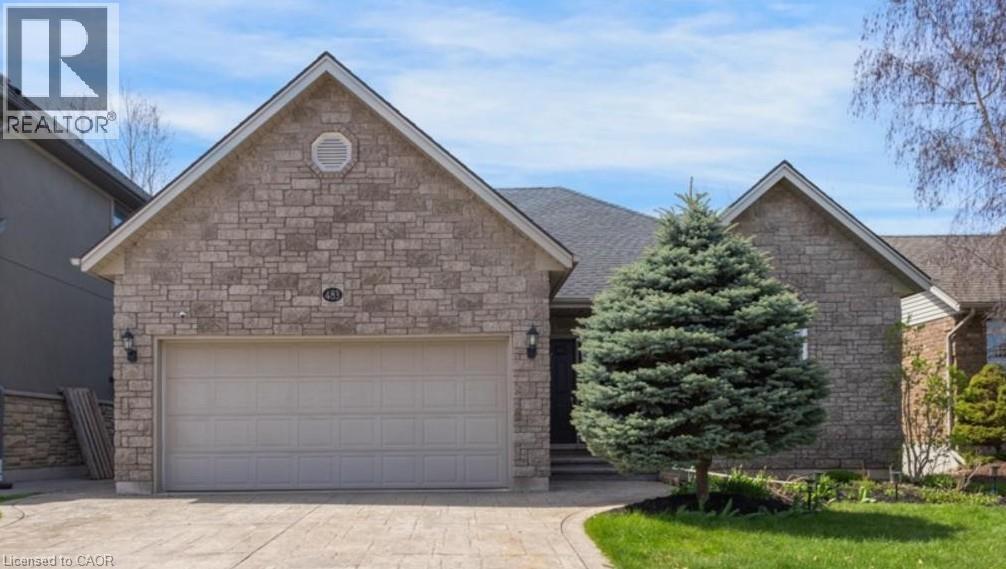 483 PARROTT Place, Woodstock