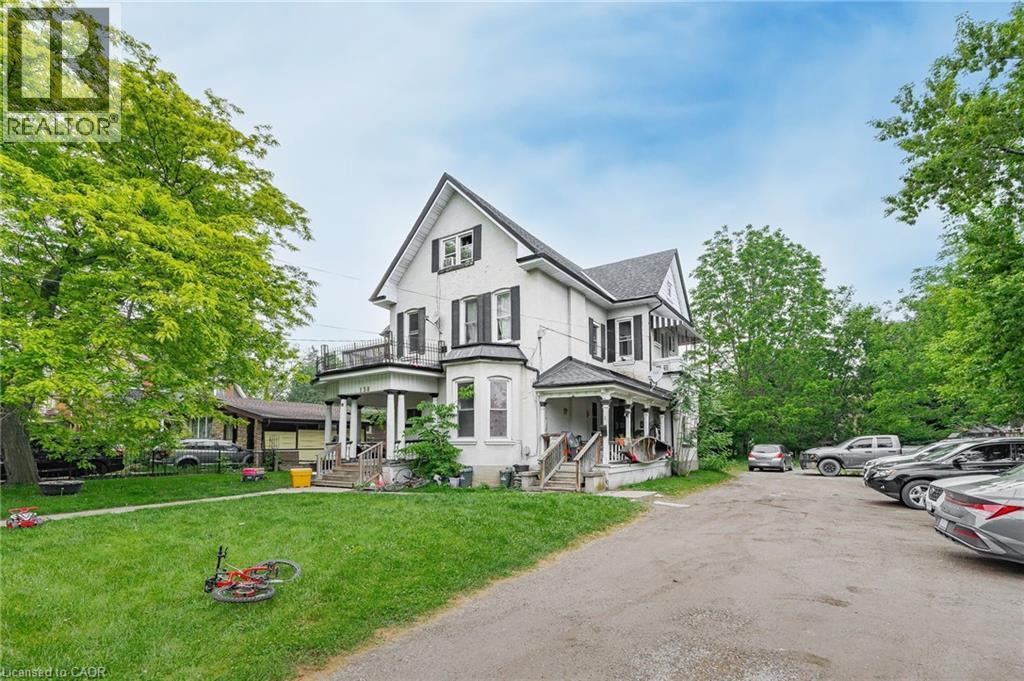 138 CHATHAM Street, Brantford