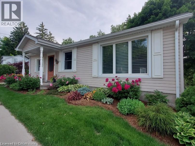 1276 SWAN Street, Ayr