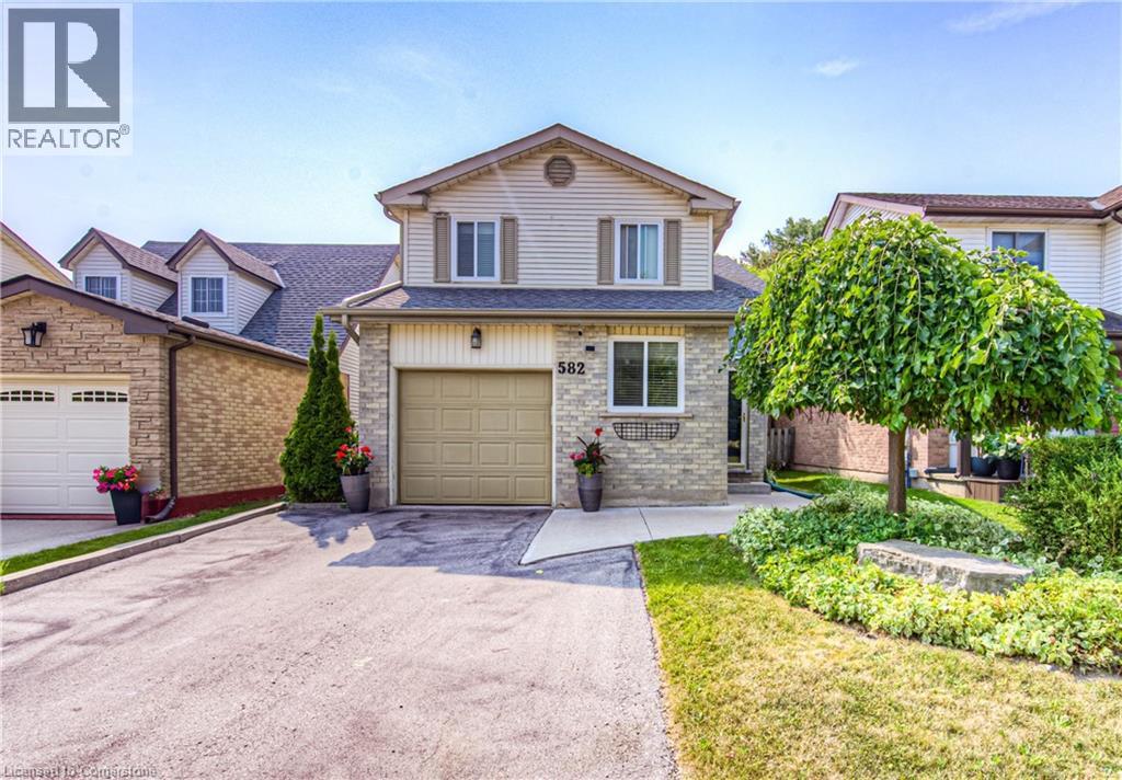 582 DRUMMERHILL Crescent, Waterloo