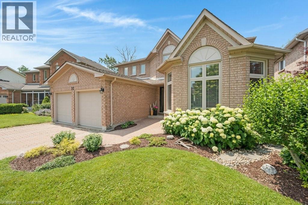 32 KINGFISHER Crescent, Cambridge
