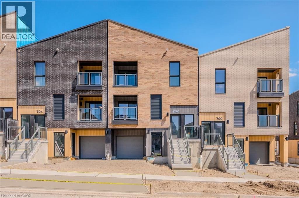 704 BENNINGER Drive, Kitchener
