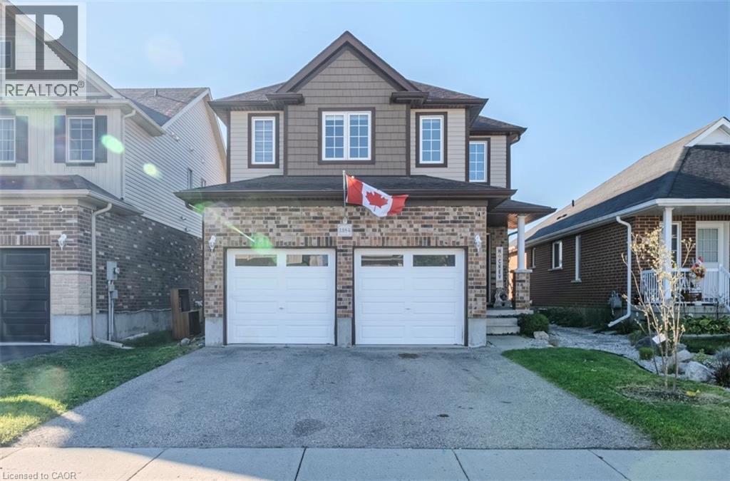 1384 CAEN Avenue, Woodstock