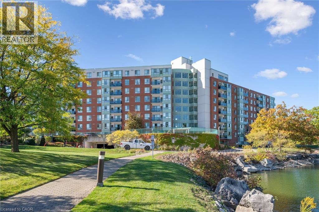 30 BLUE SPRINGS Drive UnitNo. 702, Waterloo