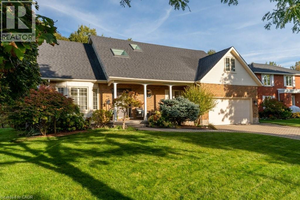 22 ROEHAMPTON Court, Kitchener