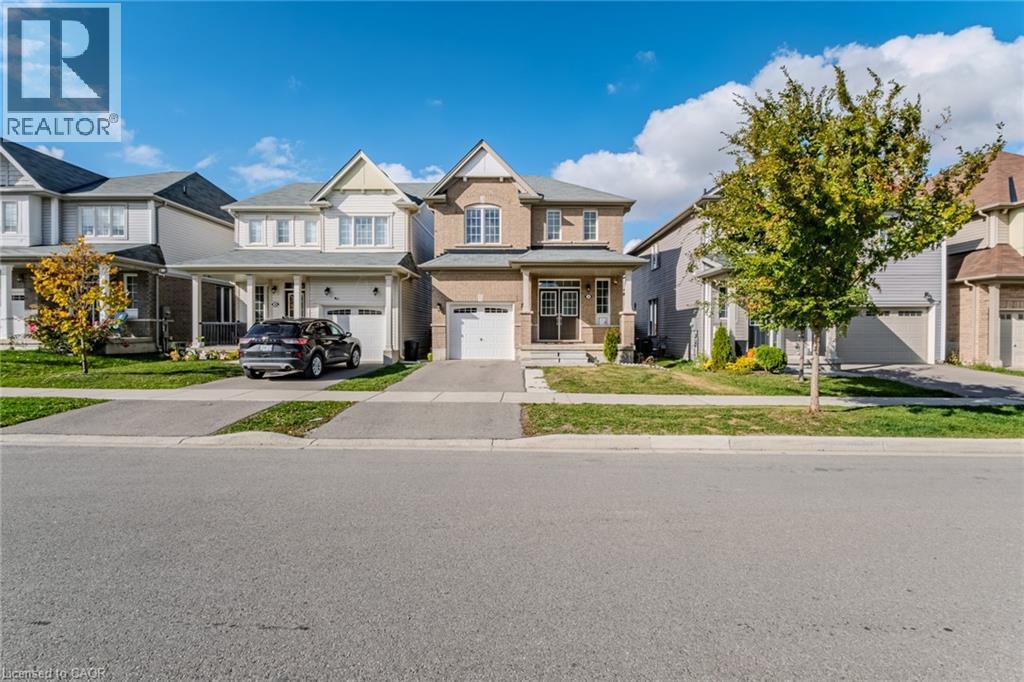 36 MUNRO CIRCLE, Brantford