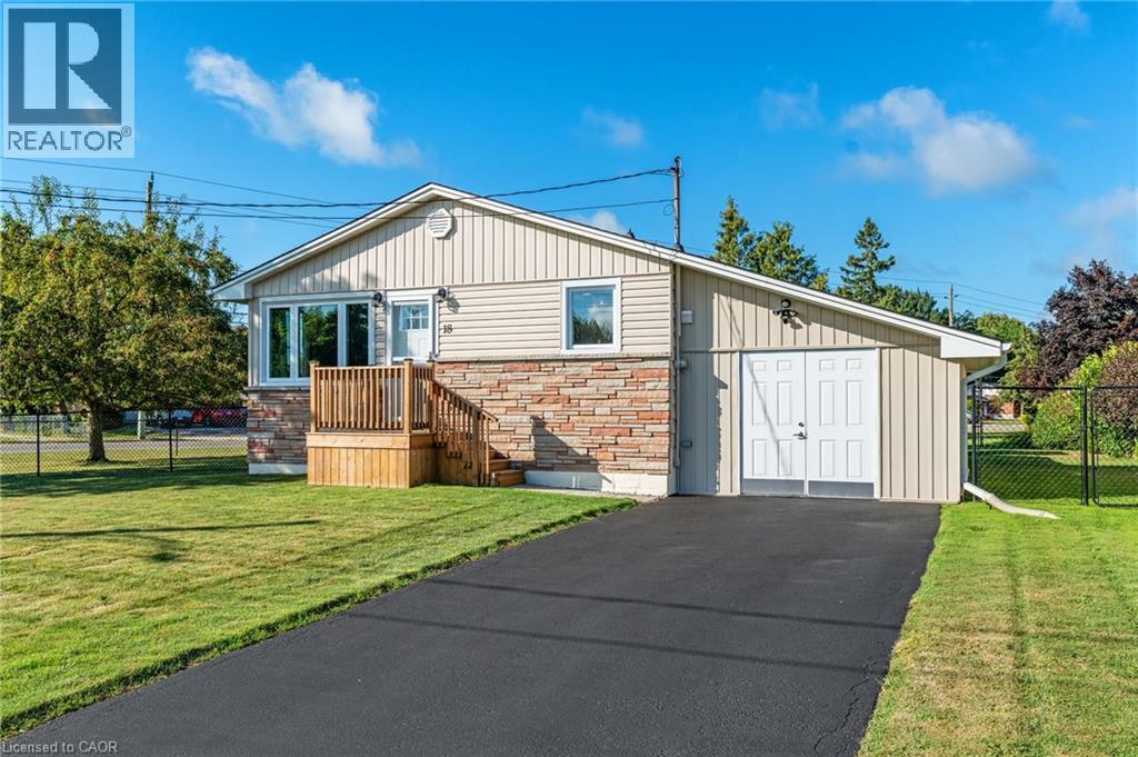 18 LAIDLAW Street, Hagersville