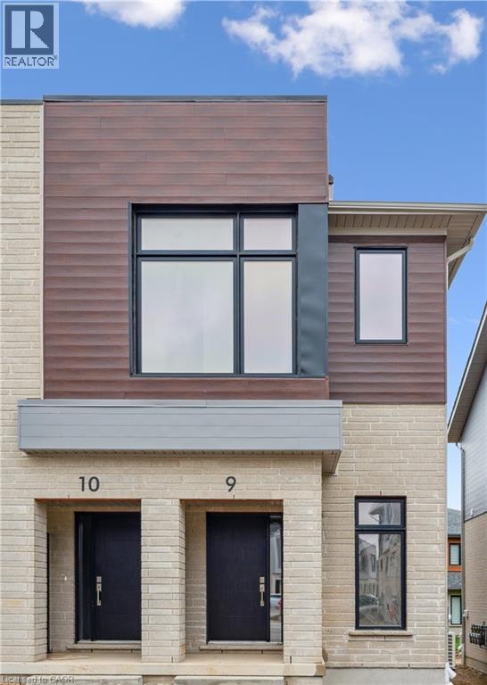 15 STAUFFER WOODS Trail UnitNo. C9, Kitchener