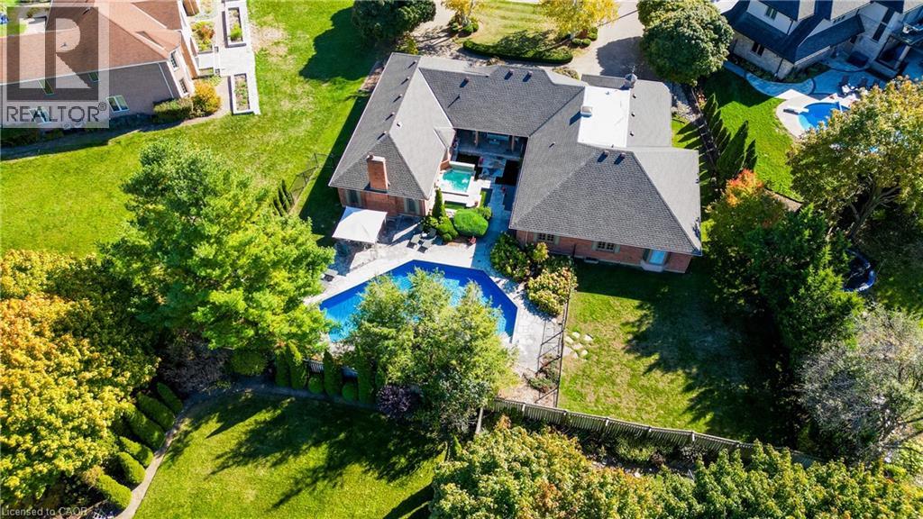 592 MANORWOOD Court, Waterloo