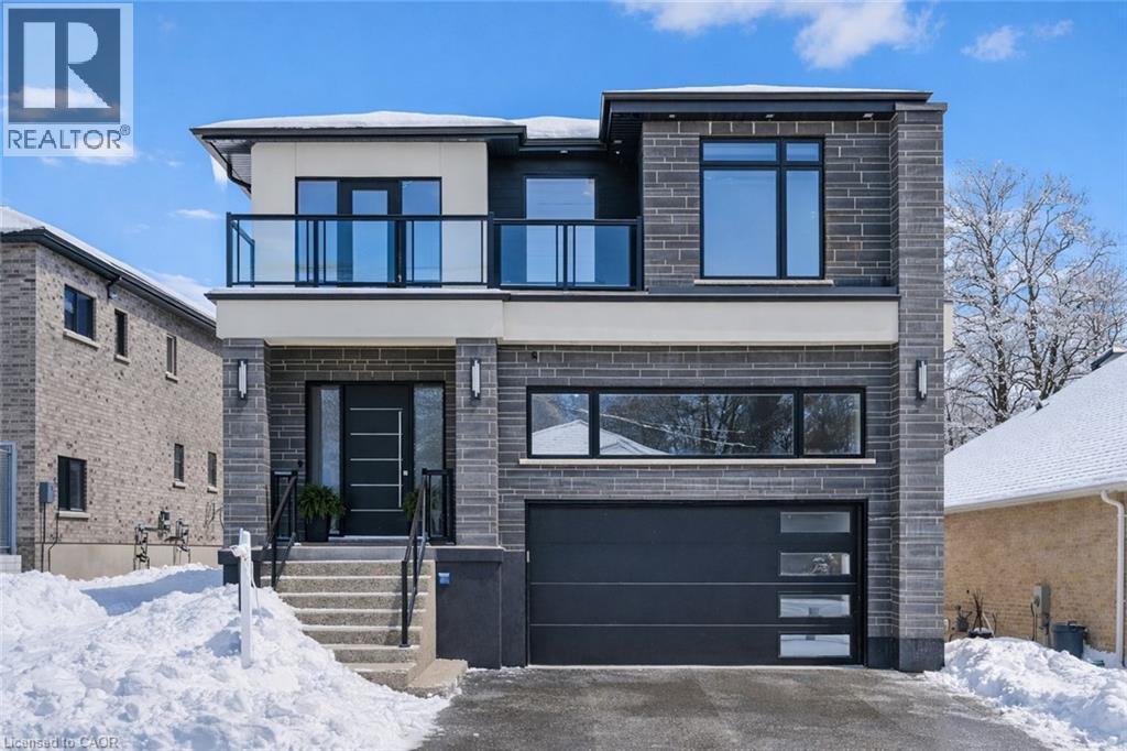 320 OTTERBEIN Road, Kitchener