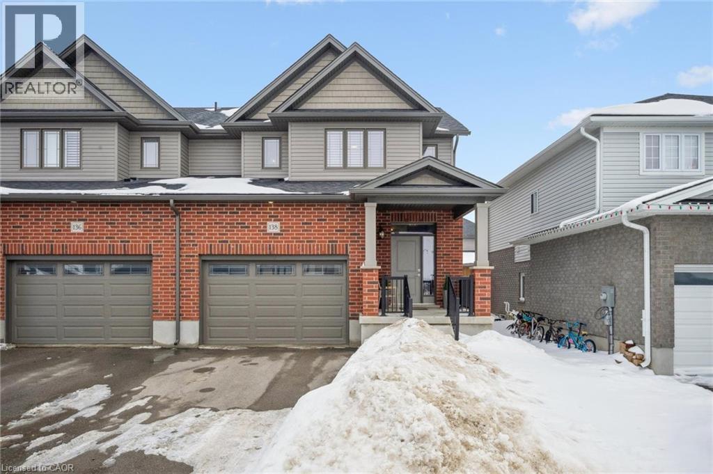 138 WOODBERRY Crescent, Elmira