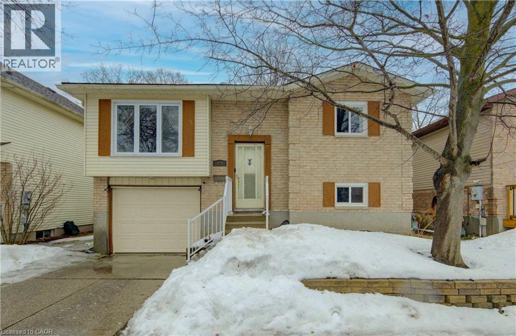 414 WOODS Lane, Cambridge