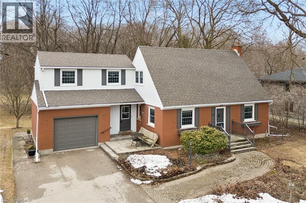 21 MEADOWLARK Road, Elmira