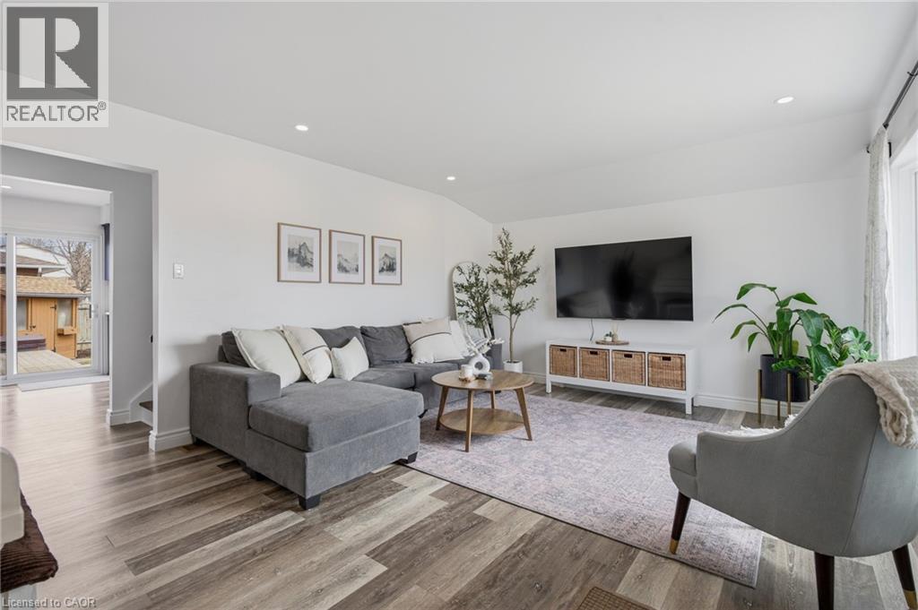 85 HINCKS Street UnitNo. A, New Hamburg