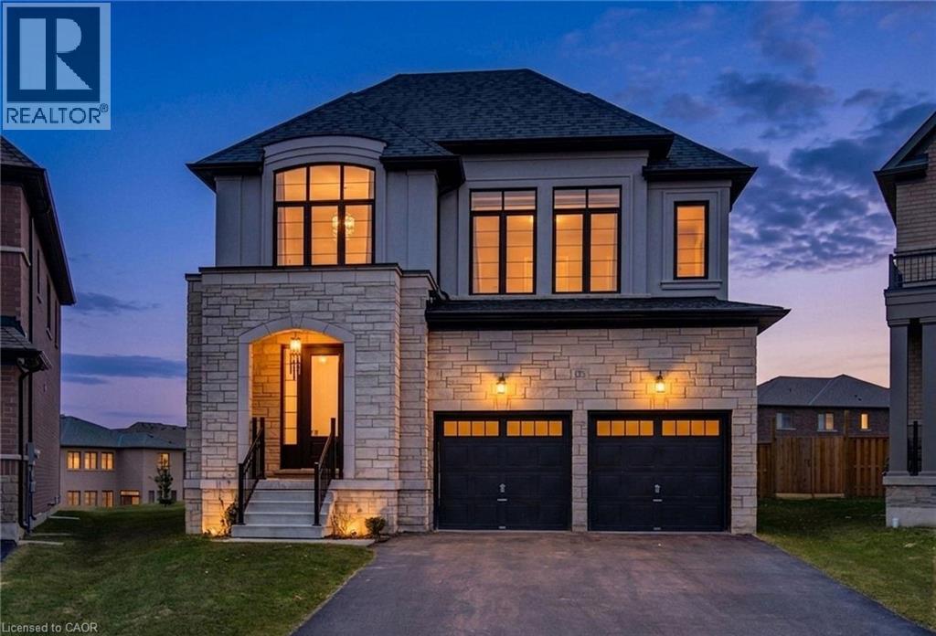 125 PRINCE CHARLES Crescent, Woodstock