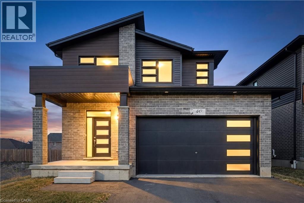 40 MOON Crescent, Cambridge