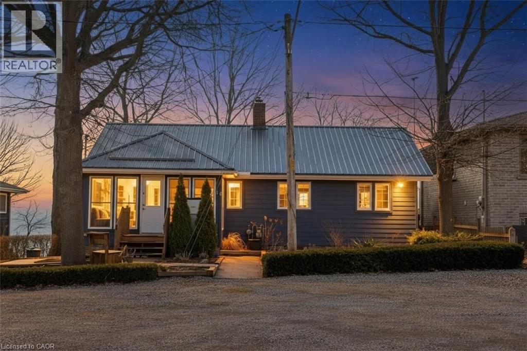 10 KIWANIS Avenue, Port Dover