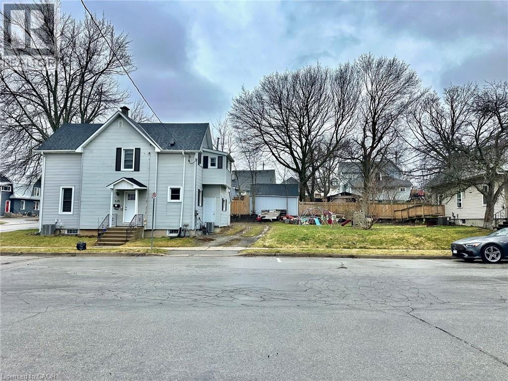 252 ROBINSON Street, Simcoe