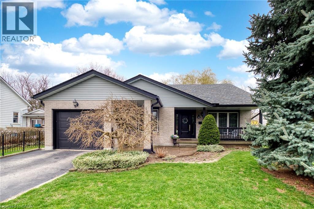 108 QUEENSWAY Drive, St. Jacobs