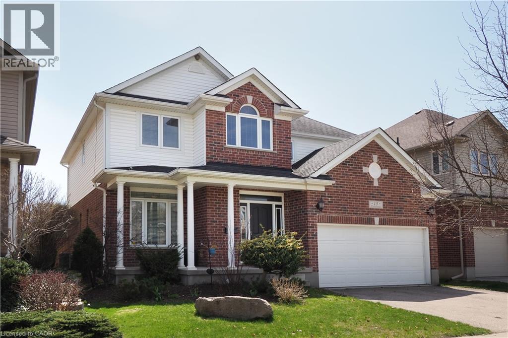 15 TREEVIEW Drive, St. Jacobs