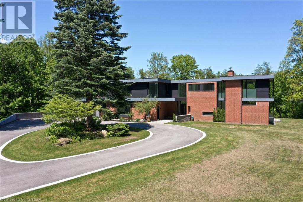 140 GRAVEL PIT Road, Dundas