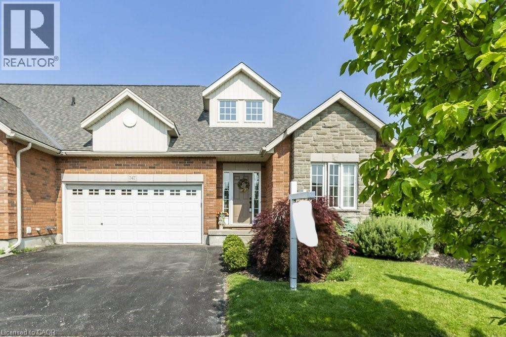 747 GARDEN COURT Crescent, Woodstock