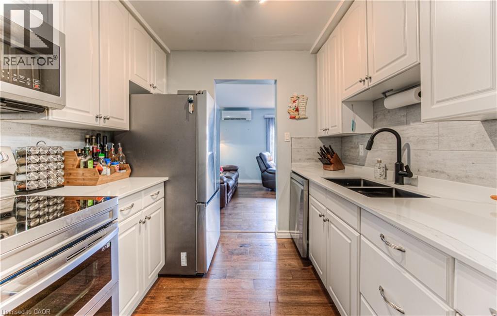 26 CEDARHILL Crescent, Kitchener