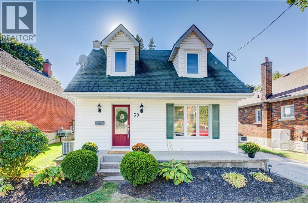 39 DUNHAM Avenue, Kitchener