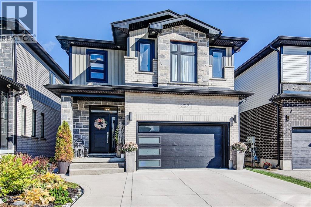 928 CHAPEL HILL Court, Kitchener