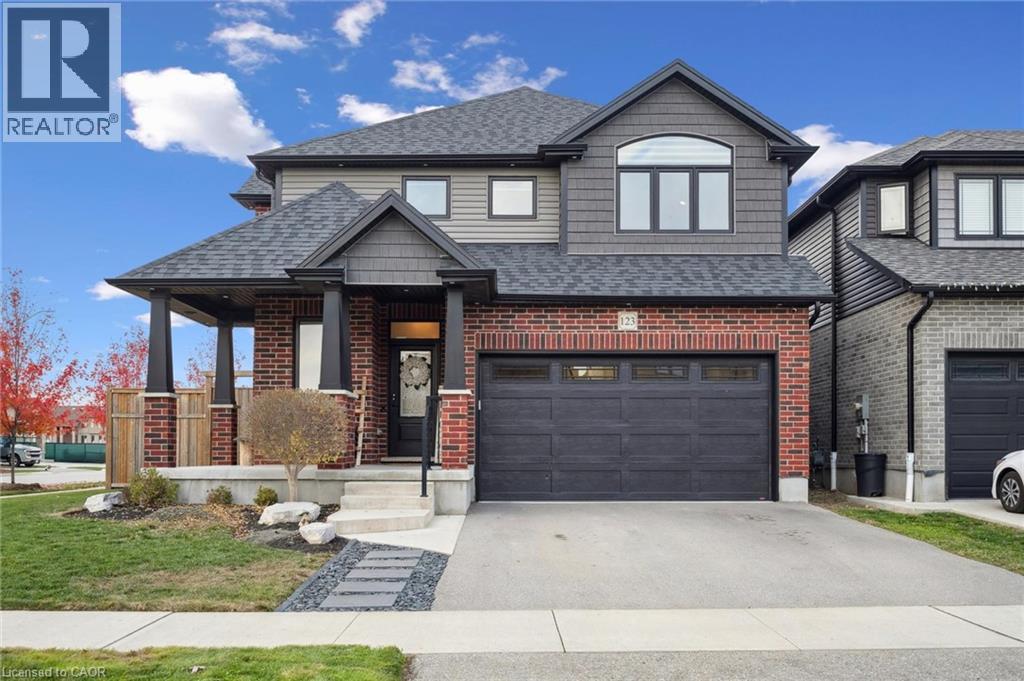 123 TRISTAN Crescent, Breslau