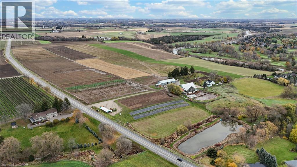 1183 E NORTHFIELD Drive E, West Montrose