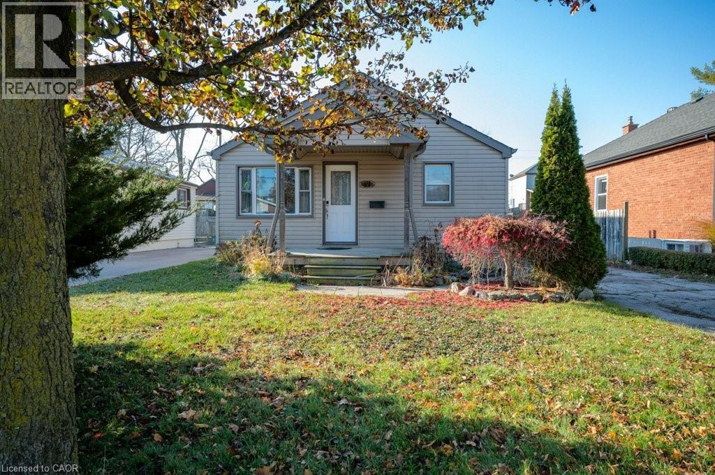 131 ELMWOOD Avenue, Cambridge