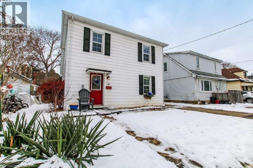 16 KING Lane, Simcoe