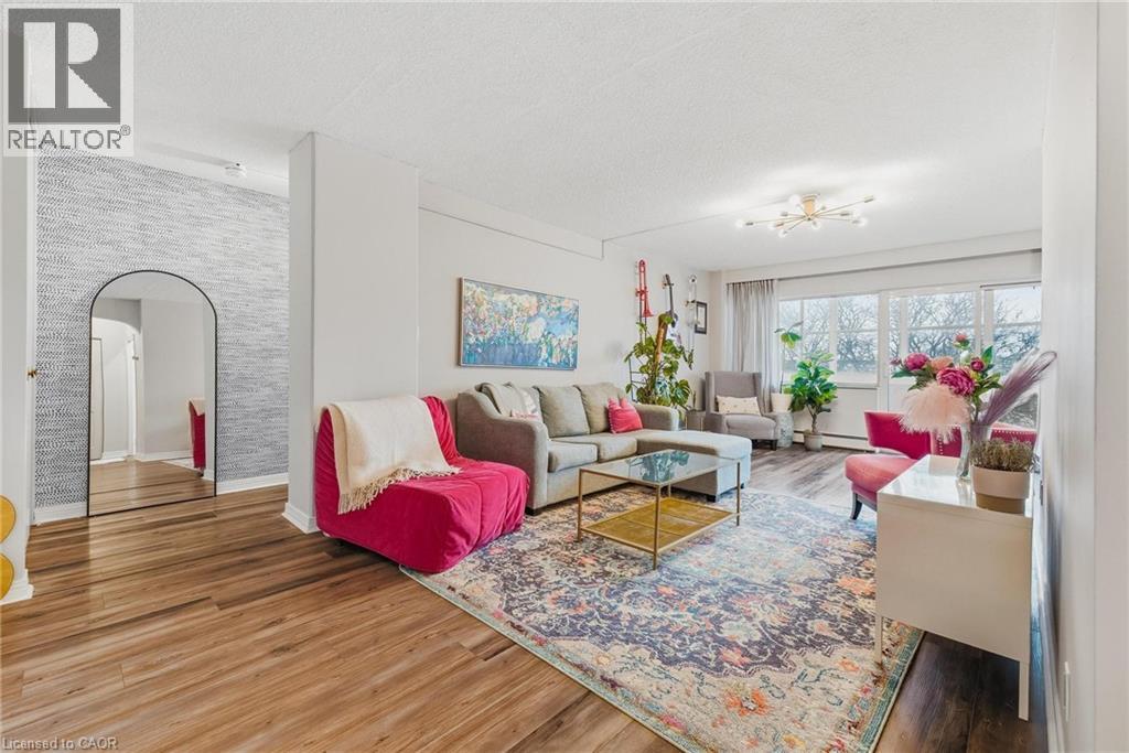 45 WESTMOUNT Road N UnitNo. 302, Waterloo