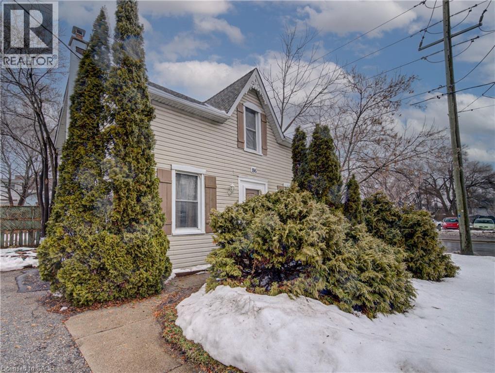 186 WELLINGTON Street, Cambridge