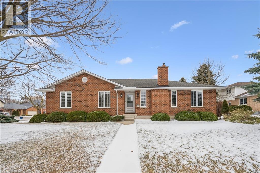 556 STANWOOD Crescent, Waterloo