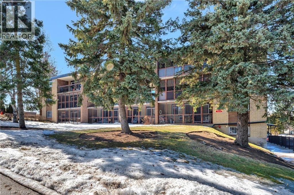 944 CALEDONIAN View UnitNo. 405, Cambridge