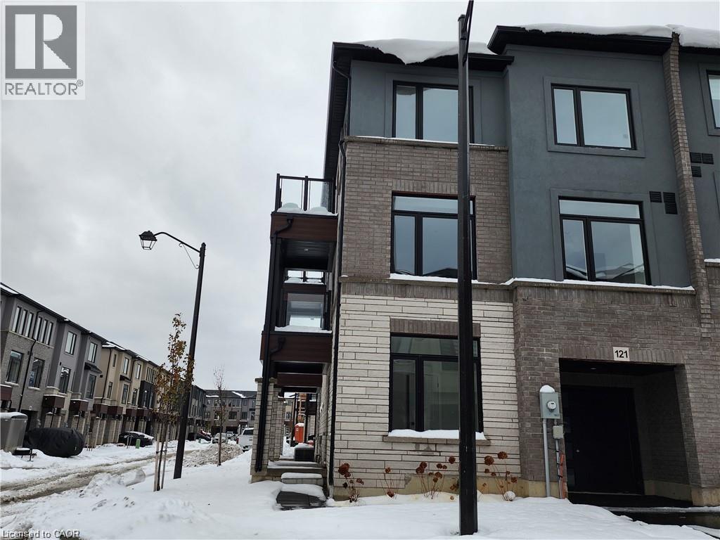 155 EQUESTRIAN Way UnitNo. 121, Cambridge