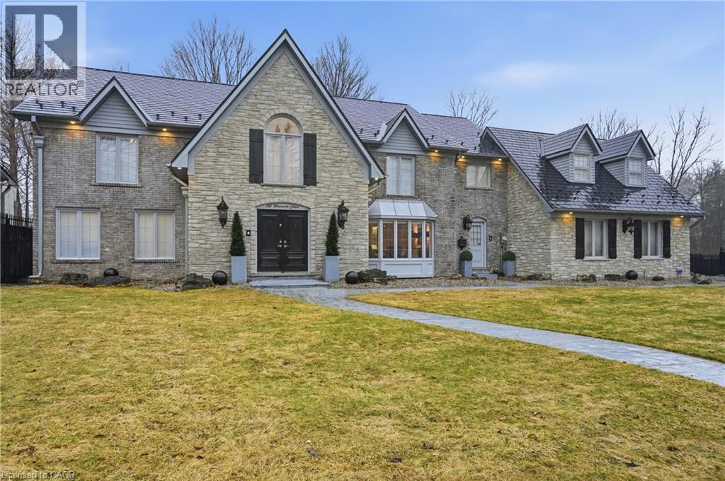 132 CHANCERY Drive, Ancaster