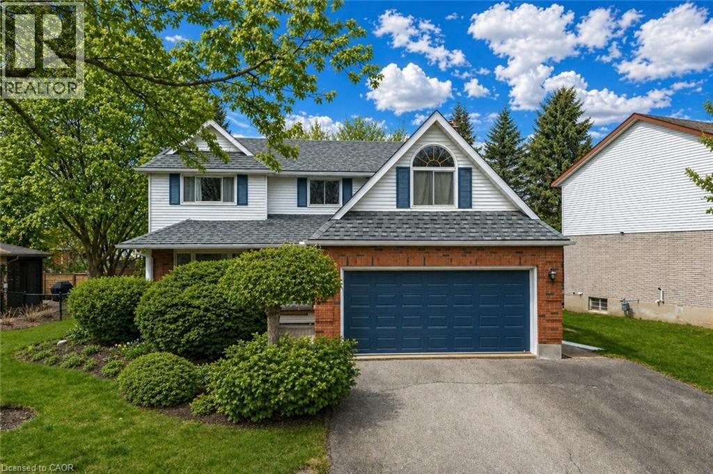 11 DARLINGTON Place, Kitchener