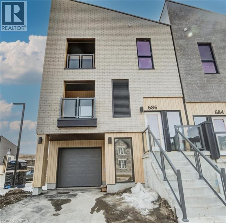 686 BENNINGER Drive, Kitchener