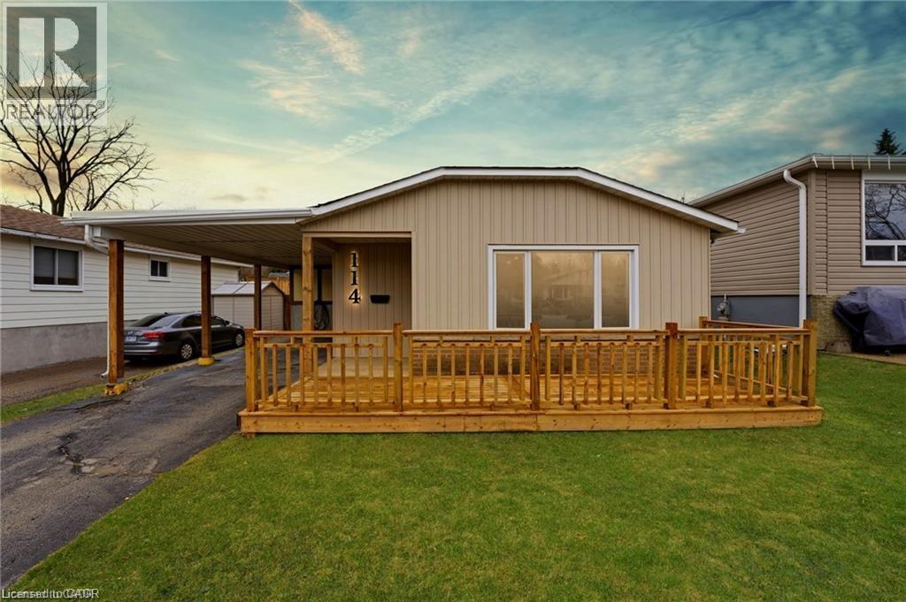 114 CHRISTOPHER Drive, Waterloo